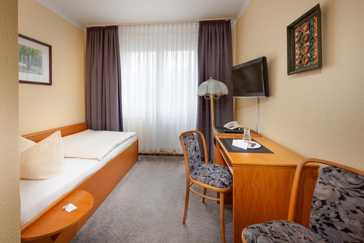 Hotel Horizont GmbH Neubrandenburg Exterior foto